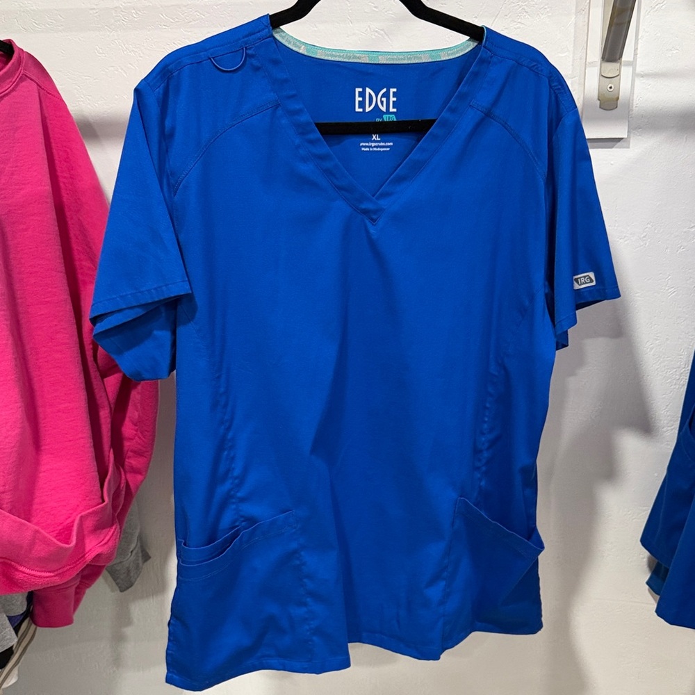 EDGE Women's V-Neck Medical Scrub Top — Royal Blue